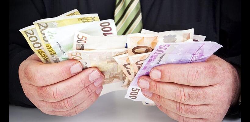 Ξεκινά η εξέταση των νομοσχεδίων για το τέλος (στο μέλλον) των πολλαπλών συντάξεων