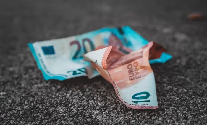 «Έβρεξε» λεφτά στην Συρο!