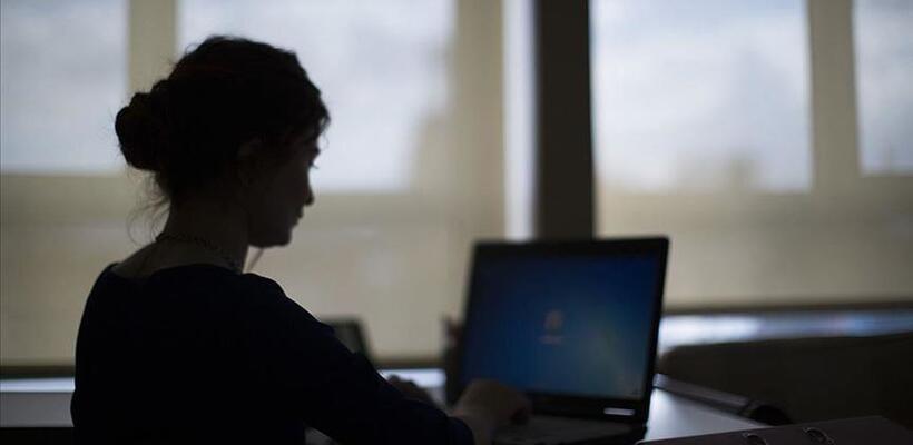 Απολύσεις και 