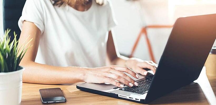 Συμφωνία για τηλεργασία, επιφύλαξη για το χρόνο εφαρμογής