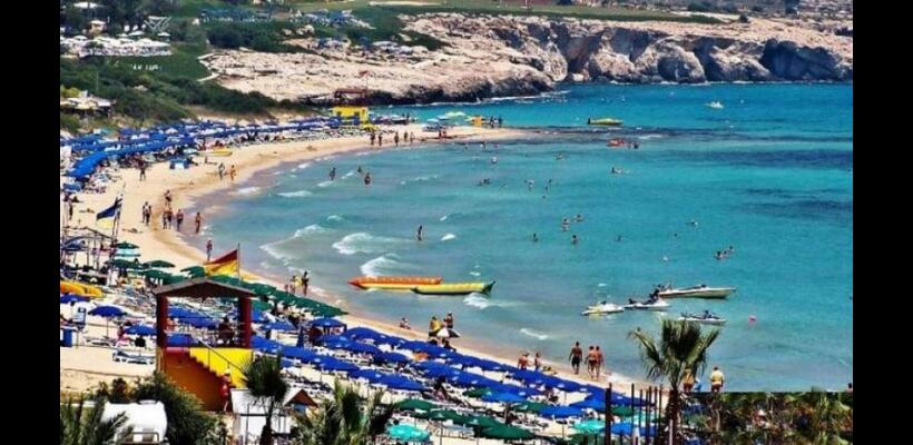 Τουρισμός: Κλειδώνει το διπλό ρεκόρ - Στα €3 δισ. τα έσοδα το 10μηνο