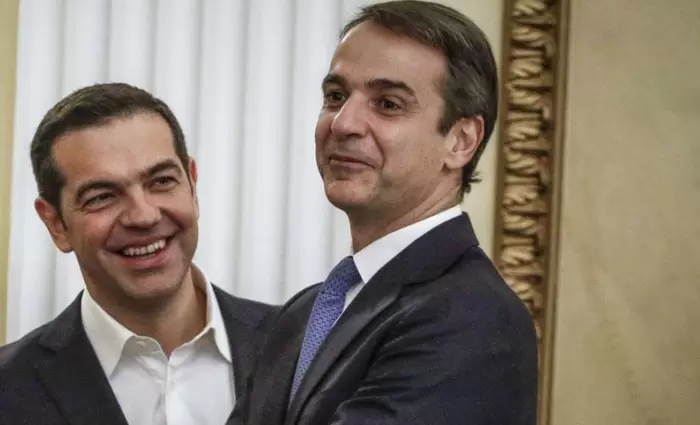 Στο φως τα πόθεν έσχες Μητσοτάκη - Τσίπρα: Εισοδήματα, καταθέσεις και ακίνητα