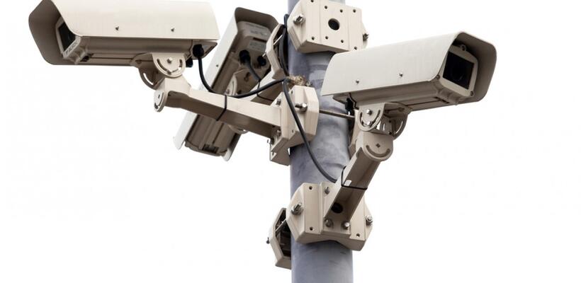 Ιδού οι εταιρίες που διεκδικούν τον διαγωνισμό για τις κάμερες τροχαίας