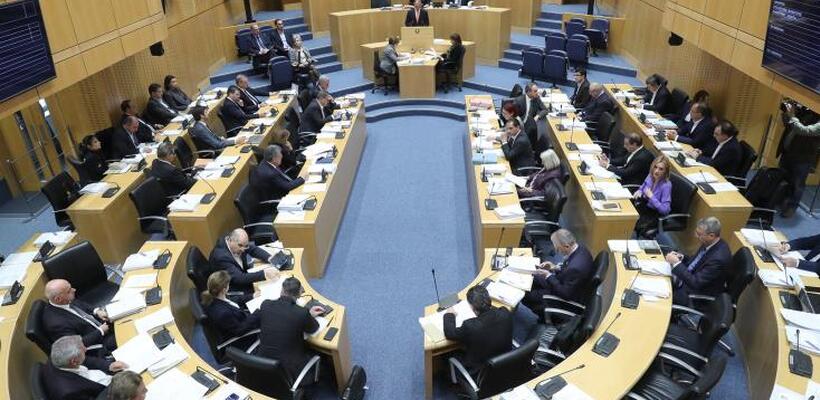 Στις 7 Ιανουαρίου επαναρχίζουν οι εργασίες της Βουλής