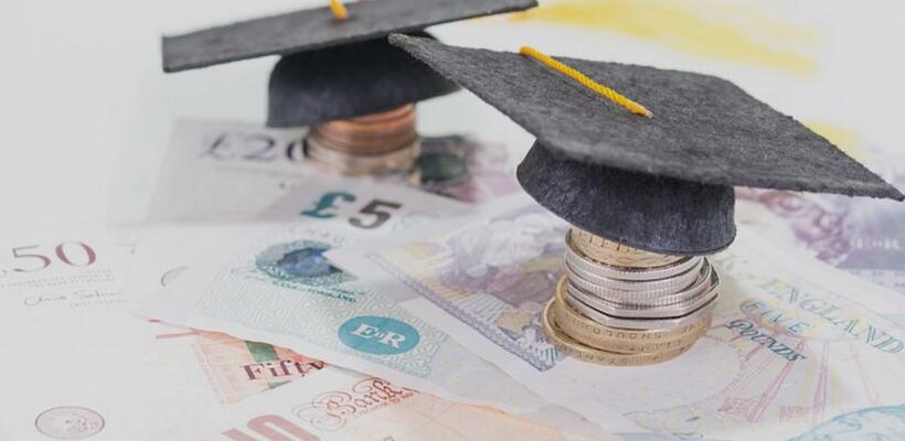 Τι αλλάζει στα δίδακτρα στα Βρετανικά πανεπιστήμια το 2019