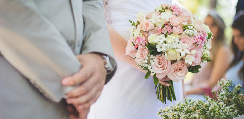 Έτσι θα είναι οι γάμοι, οι δεξιώσεις και οι εκδηλώσεις με τα νέα μέτρα