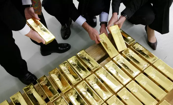 Ο χρυσός σκαρφαλώνει σε νέο ιστορικό υψηλό - Ξεπέρασε τα $3.017 η ουγγιά