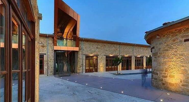 Δήμος Πάφου: Δίνει άδεια χρήσεως του γλυκοπωλείου στο Χάνι του Ιμπραήμ 