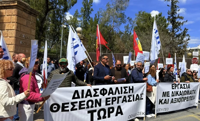 Αναστολή απεργίας αποφάσισαν οι εκπαιδευτικοί ορισμένου-αορίστου χρόνου