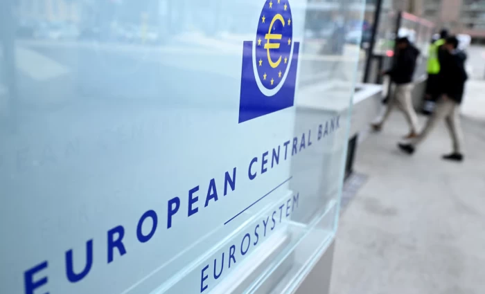 ΕΚΤ: Καμπανάκι για πληθωρισμό 4% στην Ευρωζώνη – Στο τραπέζι νέα αύξηση επιτοκίων