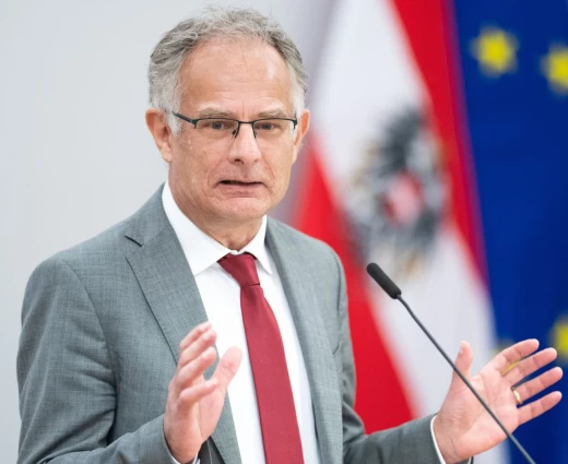 Αυστρία: Περικοπές έως 2 δισ. ευρώ στον προϋπολογισμό – Ανόητος ο πόλεμος, λέει ο ΥΠΟΙΚ