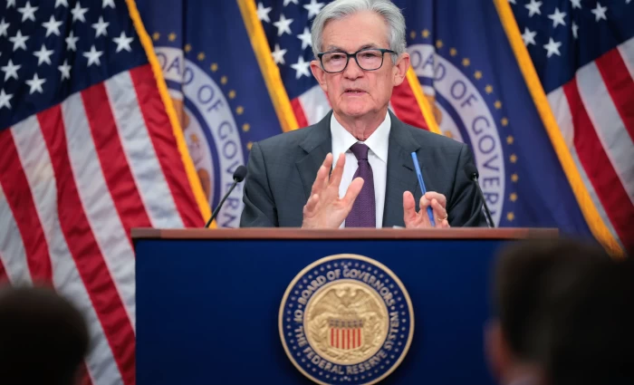 Fed: Συνεχίζεται το θρίλερ με την αντικατάσταση του Πάουελ