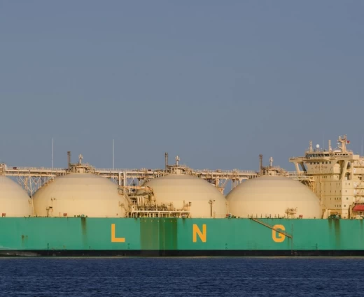 Ανατροπή στην αγορά LNG: Από φόβους υπερπροσφοράς σε κρίση ελλείψεων λόγω Μέσης Ανατολής