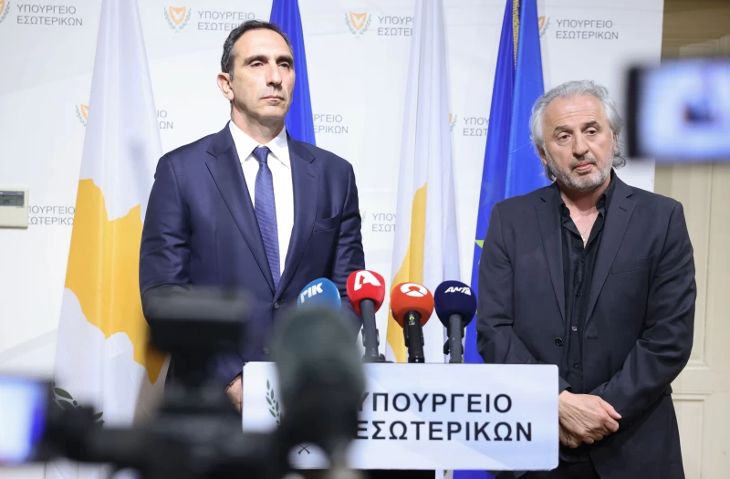 Συναγερμός για 1.300 επικίνδυνες οικοδομές - Οδηγίες Ιωάννου προς ΕΟΑ