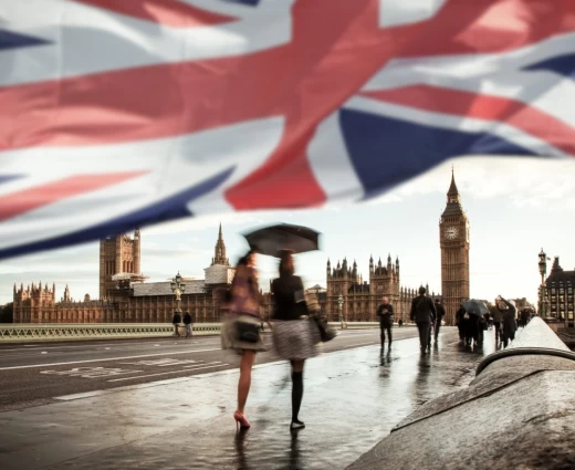 Social media: Έκκληση Στάρμερ σε Meta, TikTok και Google για προστασία παιδιών – Στο τραπέζι περιορισμοί και απαγορεύσεις κάτω των 16