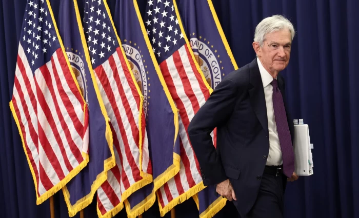 Πάουελ: Δήλωση-βόμβα από τον πρόεδρο της Fed – «Θα παραμείνω στο ΔΣ»