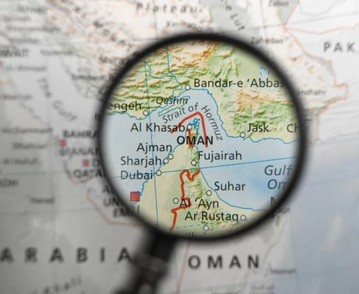 Στενά του Ορμούζ: Η άρνηση των Ευρωπαίων να μπουν σε έναν ξένο πόλεμο και οι στόχοι των ΗΠΑ