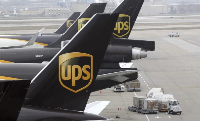 UPS – Teamsters: Συμφωνία για πλαφόν στις αποζημιώσεις απόλυσης οδηγών