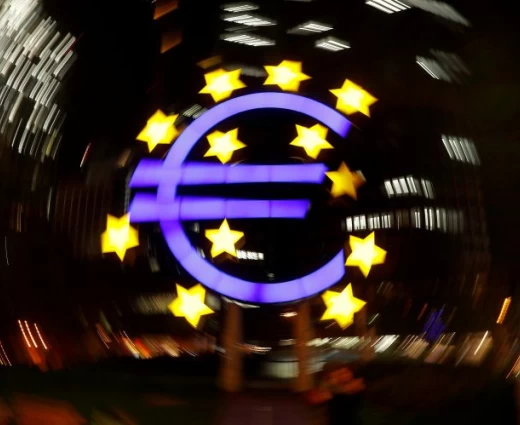 Μαύρα σύννεφα στην Ευρωζώνη - Η UBS ρίχνει την ανάπτυξη λόγω Ιράν