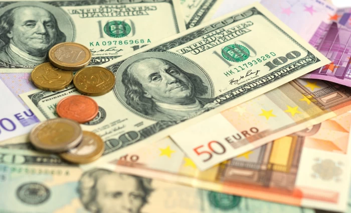 Ebury: Τα νομίσματα κινούνται σε στενά εύρη καθώς συνεχίζεται ο πόλεμος με το Ιράν