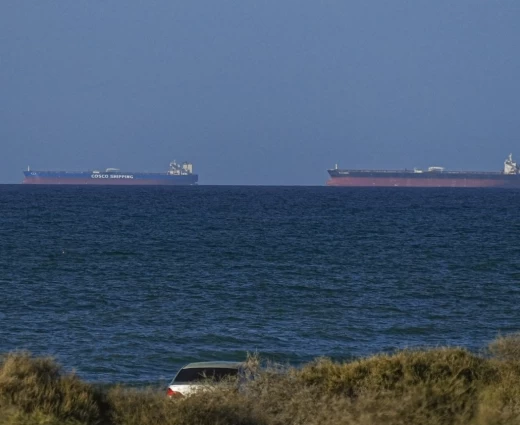 Στενά του Ορμούζ: Κινεζικά τάνκερ στην ουρά για την πρώτη έξοδο μετά την εκεχειρία ΗΠΑ-Ιράν