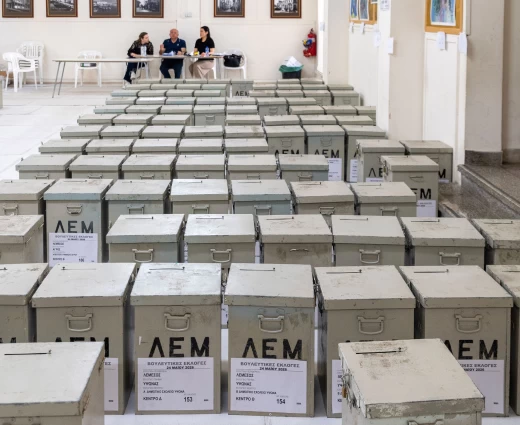 Οι εκλογές των €6 εκατ. και των ρεκόρ υποψηφίων και κομμάτων