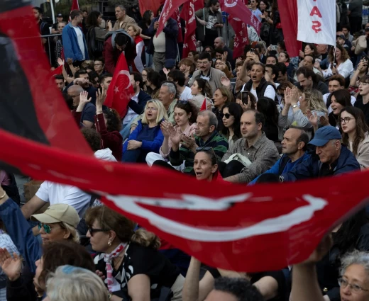 Τουρκία: Πολιτικό σοκ και ενεργειακό κόστος «σπρώχνουν» την κεντρική τράπεζα σε αυξήσεις επιτοκίων