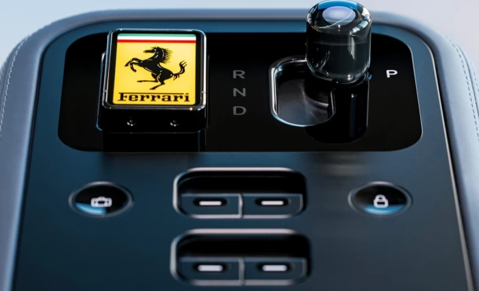 Ferrari: Η μετοχή καταρρέει μετά τις αρνητικές κριτικές για το πρώτο της EV