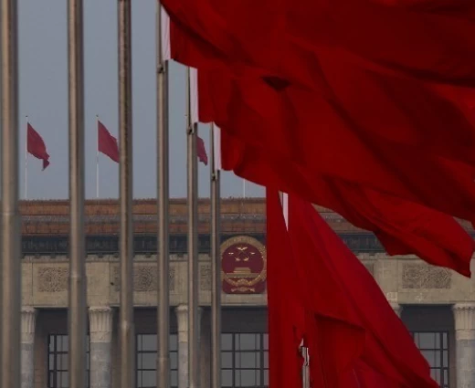 Η Κίνα αψηφά κυρώσεις των ΗΠΑ σε κινεζικές εταιρείες τις οποίες κατηγορούν ότι εισάγουν πετρέλαιο από το Ιράν