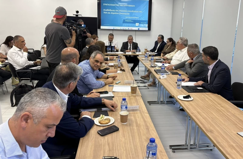 Συνεχίζουν στη Γενεύη για το συνταξιοδοτικό – Ευρεία σύσκεψη με τεχνοκράτες του ILO