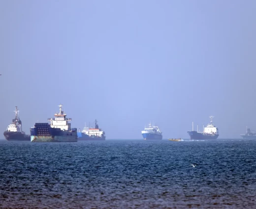 WSJ: Η αγορά πετρελαίου προεξοφλεί ότι το Ορμούζ δεν θα είναι ποτέ ξανά το ίδιο