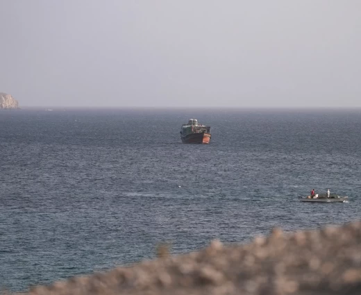 Reuters: Οι περισσότερες οικονομίες του Κόλπου αντιμετωπίζουν βαθύτερη ύφεση φέτος λόγω της αναταραχής στο Ορμούζ