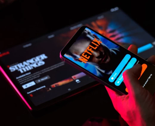 Netflix: Έξοδος στις αγορές με ομόλογο 1 δισ. δολαρίων εν μέσω επιβράδυνσης της ανάπτυξης