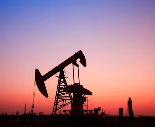 Πετρέλαιο: Άνοδος 4% στον απόηχο των αμερικανικών επιθέσεων στο Ιράν – Στο επίκεντρο τα Στενά του Ορμούζ