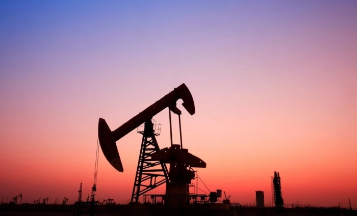 Πετρέλαιο: Άνοδος 4% στον απόηχο των αμερικανικών επιθέσεων στο Ιράν – Στο επίκεντρο τα Στενά του Ορμούζ
