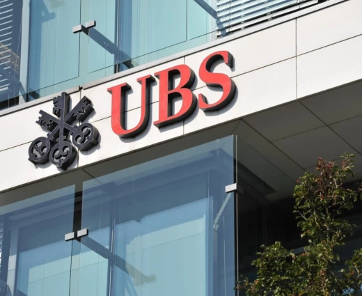 UBS: Άλμα 17% στα κέρδη β’ τριμήνου και νέο πρόγραμμα επαναγοράς μετοχών 3 δισ. δολαρίων