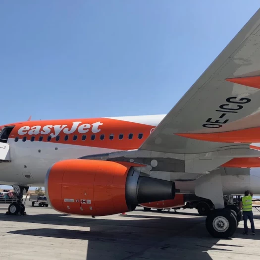 EasyJet: Άλμα άνω του 10% για τη μετοχή μετά το deal των 5,5 δισ. λιρών με την Castlelake