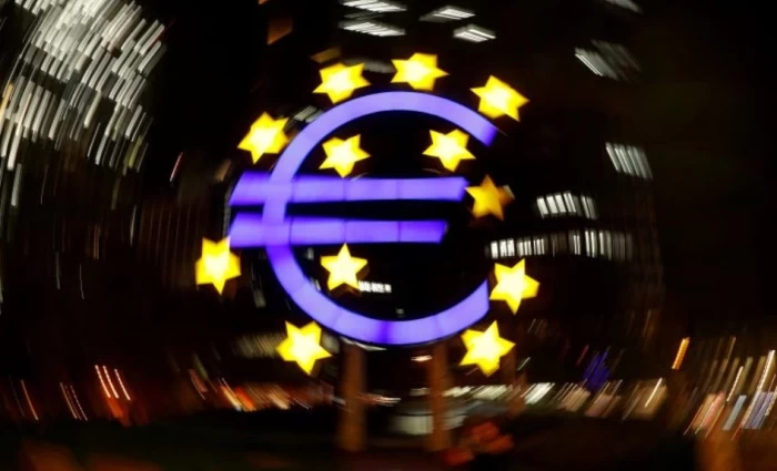 Bloomberg: Στο 0,8% η ανάπτυξη της Ευρωζώνης το 2026