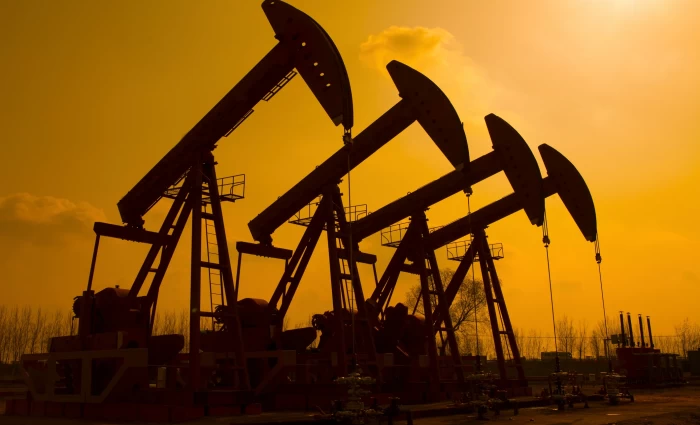Πετρέλαιο: Προς τα 89 δολάρια και πάλι το Brent – Νέες επιθέσεις στα Στενά του Ορμούζ και ένταση στον Λίβανο