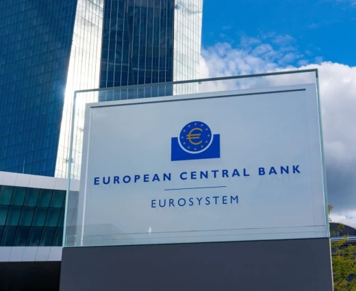 «Καμπανάκι» από την ΕΚΤ: Το ράλι της τεχνητής νοημοσύνης μπορεί να φέρει απότομη διόρθωση στις αγορές