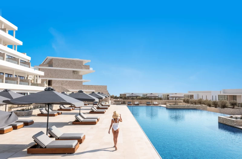 CAP ST GEORGES HOTEL & RESORT: Το καλοκαίρι αποκτά τη δική του εμπειρία φιλοξενίας