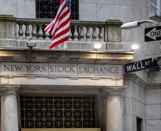Wall Street: Σε τροχιά ανάκαμψης εν αναμονή της κρίσιμης απόφασης της Fed για τα επιτόκια