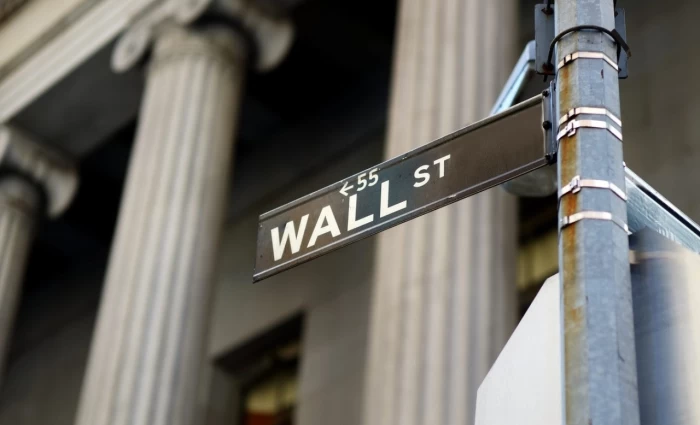 Wall Street: Στάση αναμονής με το βλέμμα στη σύνοδο ΗΠΑ-Κίνας και στη Μέση Ανατολή