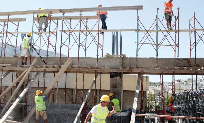 Έλεγχοι σε εργοτάξια σε όλη την Κύπρο – Μέχρι €3.000 το πρόστιμο για κάθε αδήλωτο εργαζόμενο