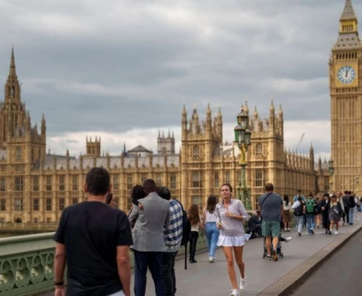 Βρετανία: Οι μεγάλες επιχειρήσεις φοβούνται νέους φόρους – Η στροφή Burnham στους «μικρούς»