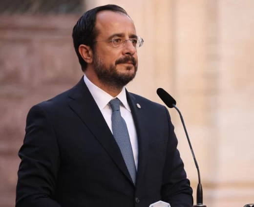 ΠτΔ: Αποτέλεσμα υπεύθυνης διαχείρισης η νέα αναβάθμιση, η ανάπτυξη πρέπει να μετακυλίεται στην κοινωνία