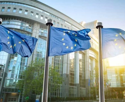 Δημόσιες συμβάσεις: Η Ε.Ε. αλλάζει τους κανόνες με «ευρωπαϊκή προτίμηση» και «φρένο» σε τρίτες χώρες