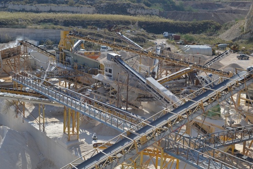 Ελεγκτική: Καθυστερήσεις και περιβαλλοντικοί κίνδυνοι από την λειτουργία της Υπηρεσίας Μεταλλείων