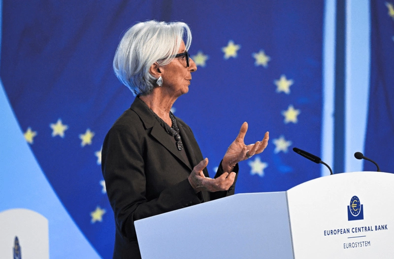 ΕΚΤ: Αμετάβλητα τα επιτόκια για έκτη συνεχόμενη συνεδρίαση - Τα σενάρια για τον πόλεμο