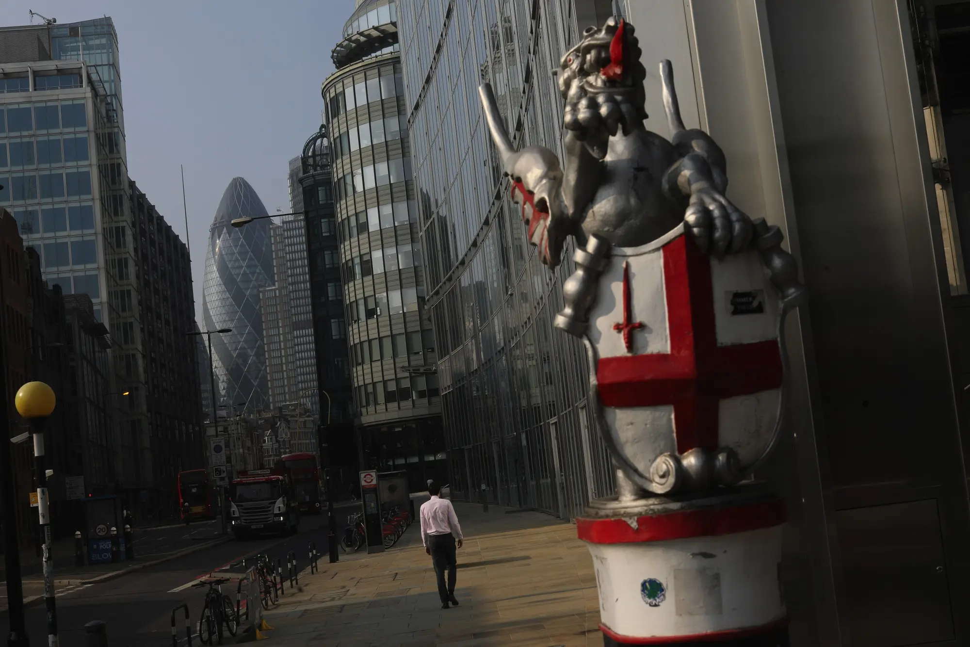 Η Ιταλία δίνει περίοδο χάριτος στις βρετανικές χρηματοοικονομικές εταιρείες